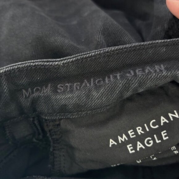 American Eagle Mom Straight Jean distressed black size 6 - Picture 8 of 8